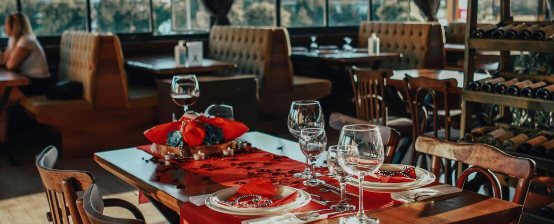 Services Merle’s American Tavern Peculiar